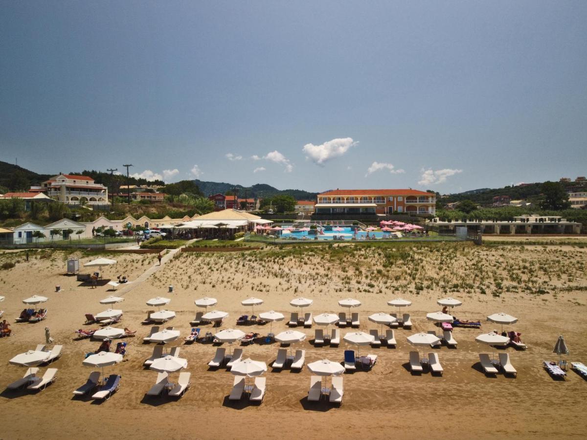 Hotel Athina Agios Stefanos Avliotes  Eksteriør billede