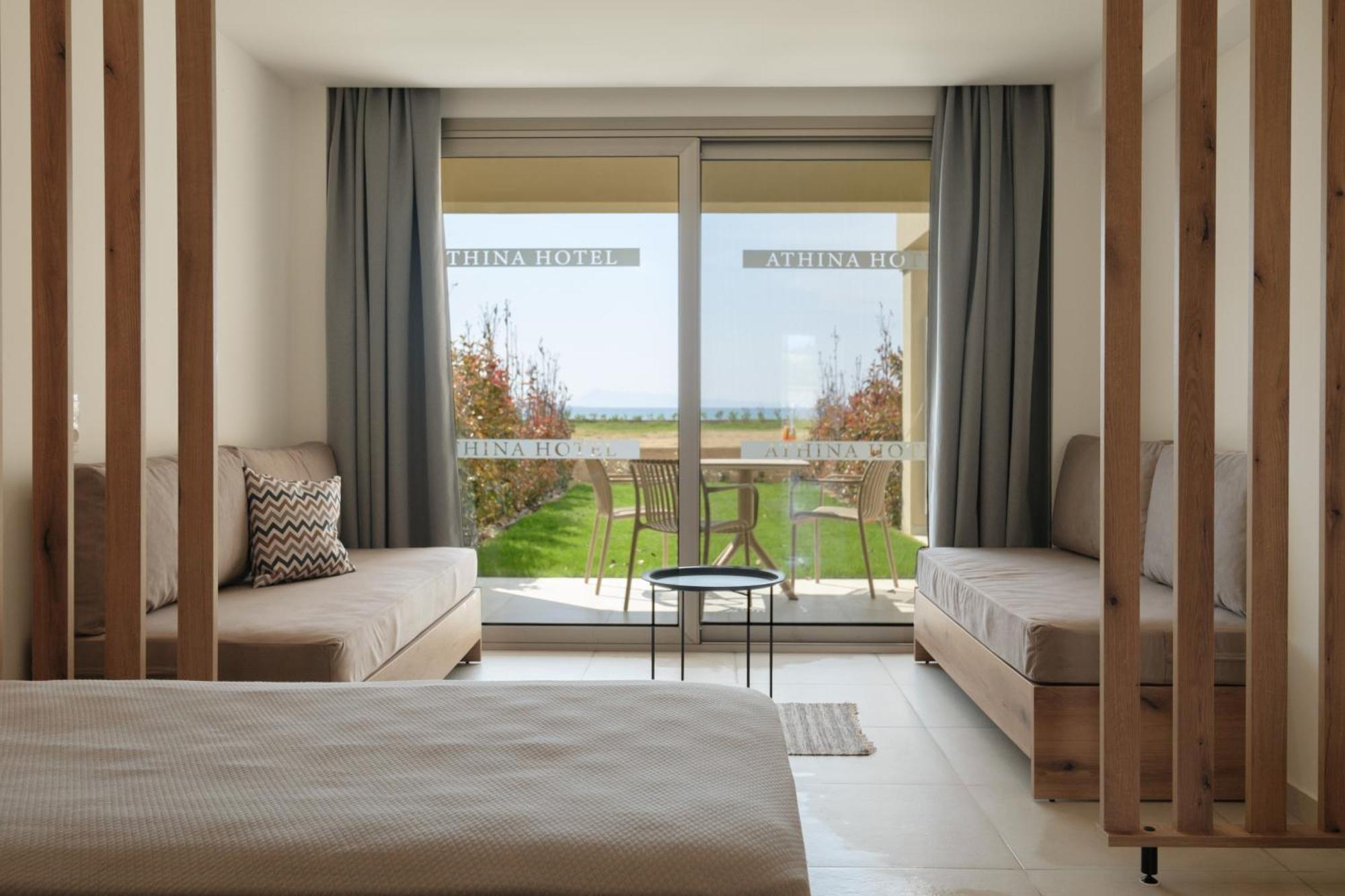 Hotel Athina Agios Stefanos Avliotes  Eksteriør billede