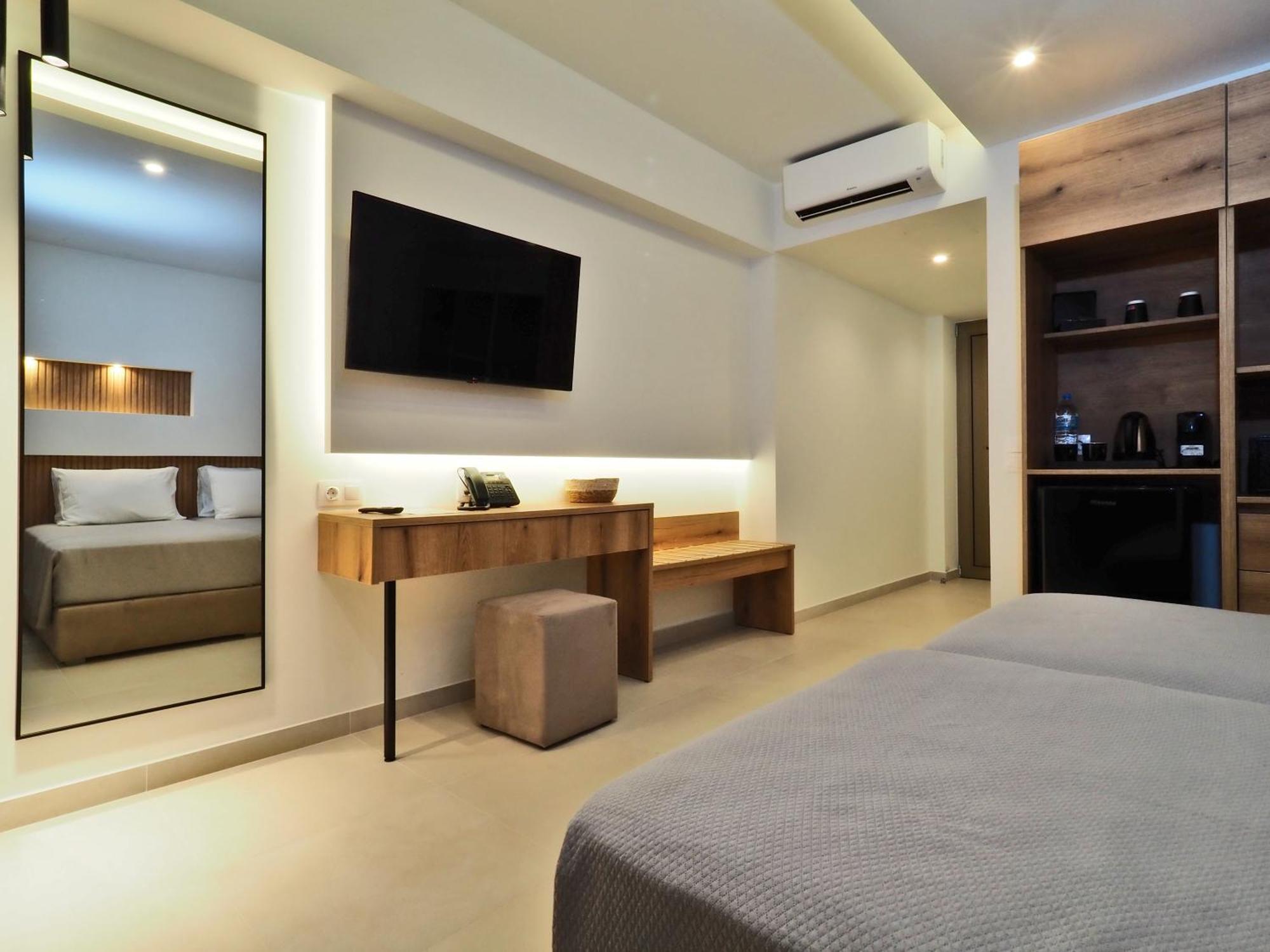 Hotel Athina Agios Stefanos Avliotes  Eksteriør billede